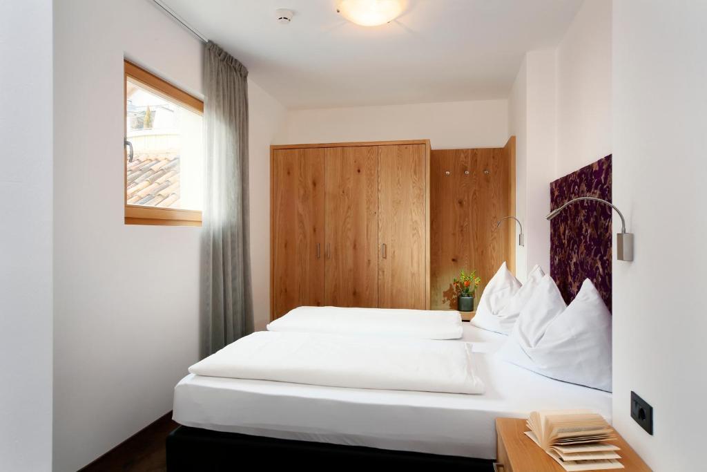 Appartement-Hotel Beatenhof 티롤로 객실 사진